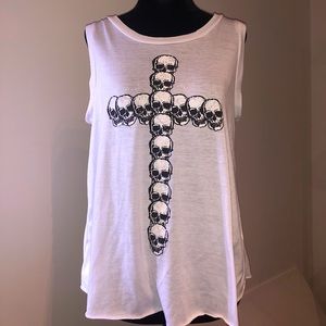 Woman’s white skeleton designed tank top. Small